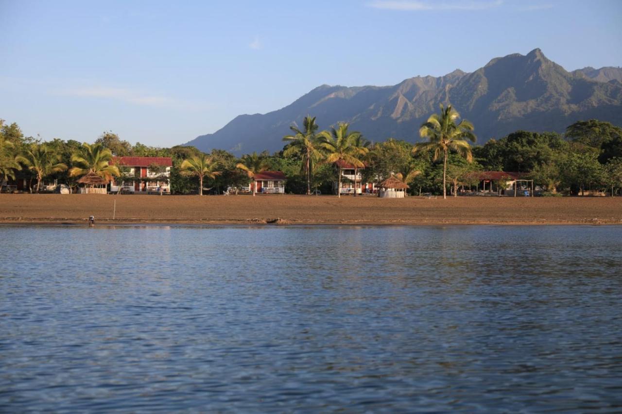 Matema Lake Shore Resort Exteriör bild